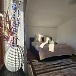 Central Apartment *