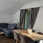 Apartman Central Apartment *