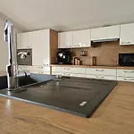 Apartman Central Apartment *